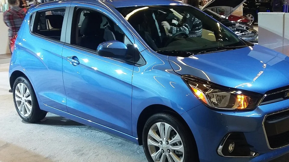 Chevrolet Spark LT 1.2 MT - ảnh chi tiết 1