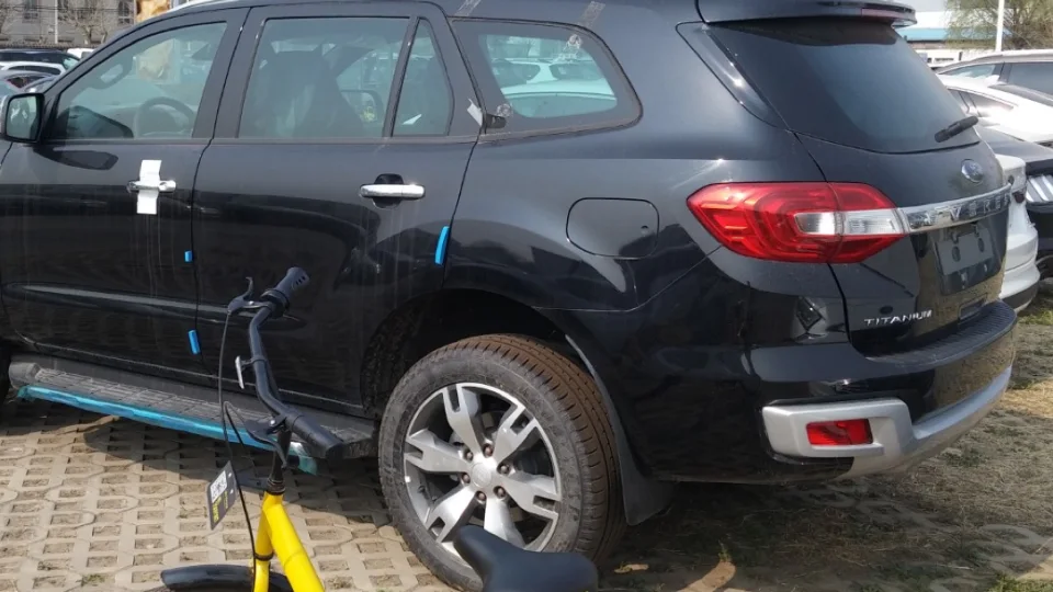 Ford Everest 2.2 Titanium - ảnh chi tiết 2