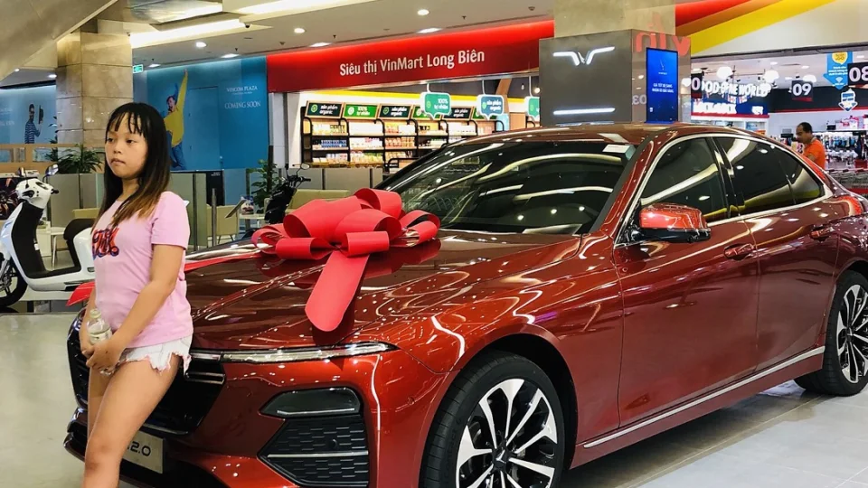 VinFast Lux A2.0 Premium - ảnh chi tiết 2