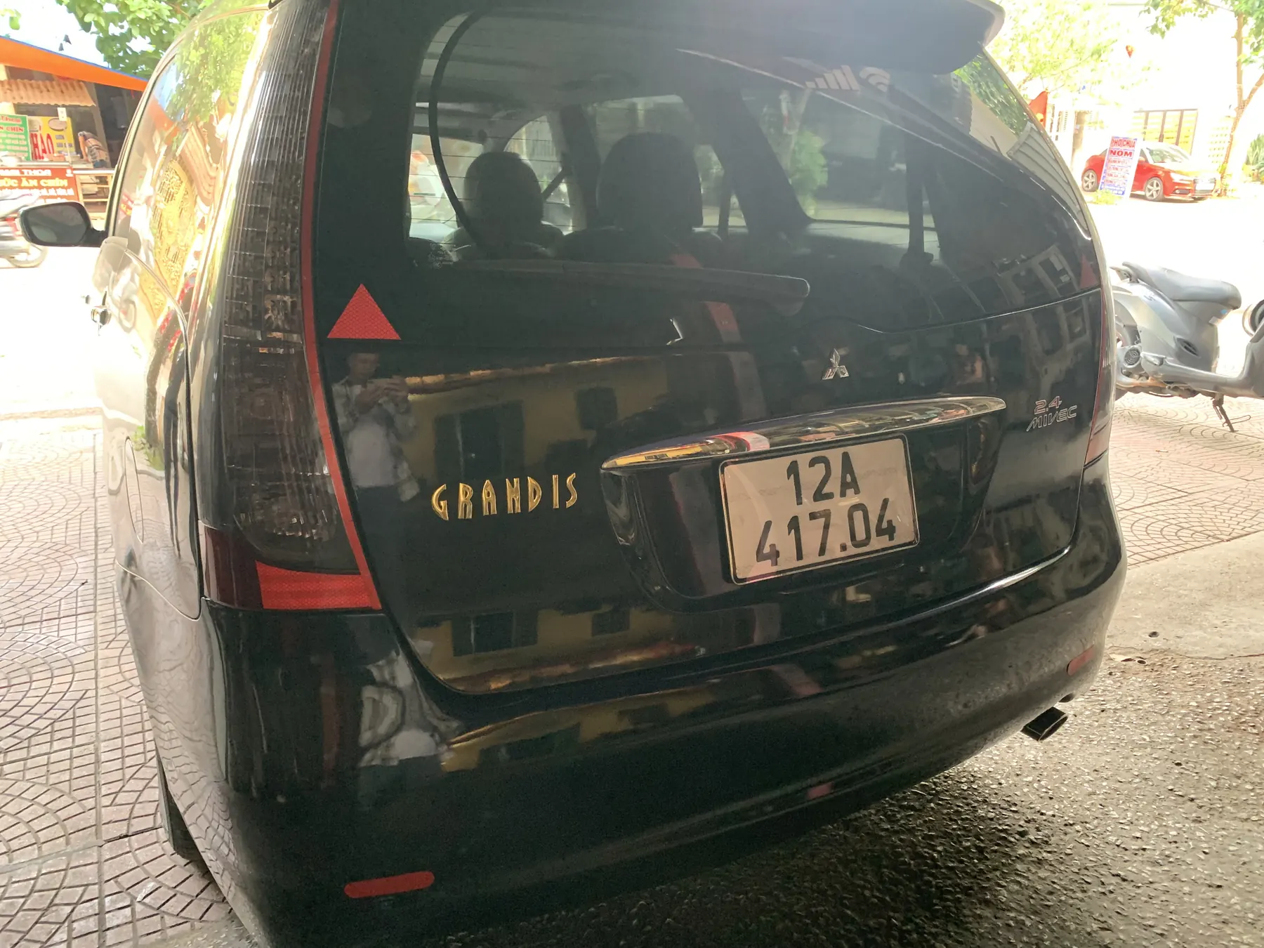 Mitsubishi Grandis 2.4 AT - ảnh 4