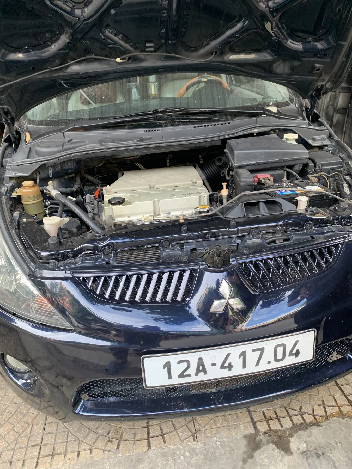 Mitsubishi Grandis 2.4 AT - ảnh 5