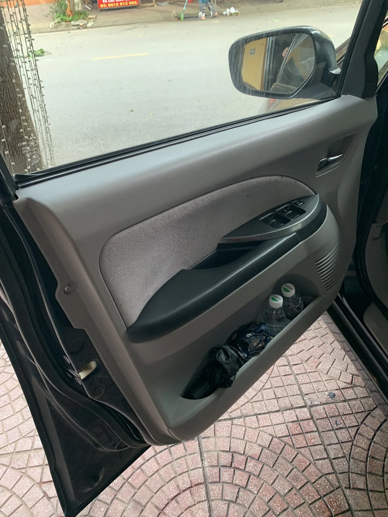 Mitsubishi Grandis 2.4 AT - ảnh 12