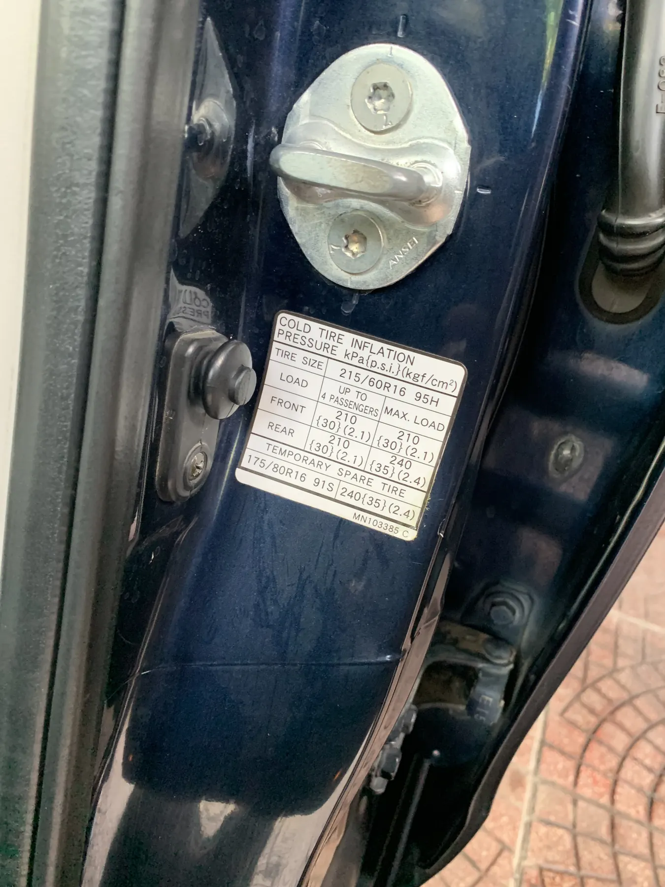 Mitsubishi Grandis 2.4 AT - ảnh 13